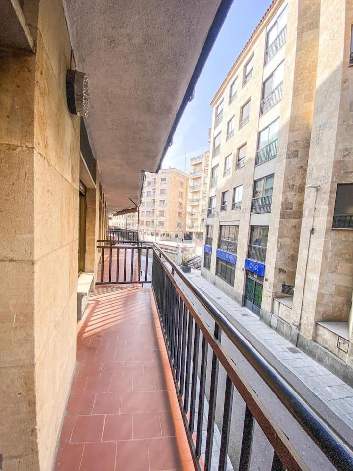 Residencial Leyra, Piso Centrico De 6 Habitaciones, 8 Camas Salamanca Eksteriør billede